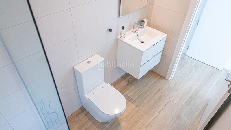 Foto 0ac50b89-4bb7-405a-abc5-3792ffa1aaa0. Apartament amb calefacció aparcament piscina a Punta Prima Torrevieja