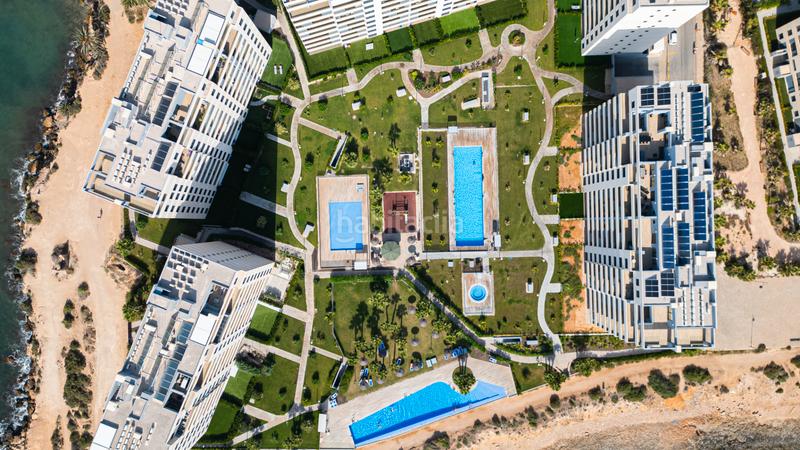 Foto 439bee5f-d94b-48e7-9cbd-0f776aa7af2b. Apartament amb calefacció aparcament piscina a Punta Prima Torrevieja