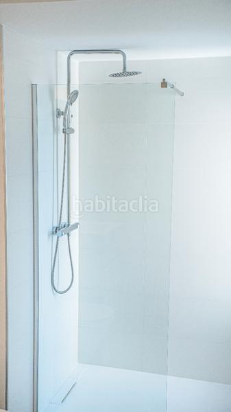 Foto 97495ffa-9ab1-4703-81ca-7b2b8bcd20c8. Apartament amb calefacció aparcament piscina a Punta Prima Torrevieja