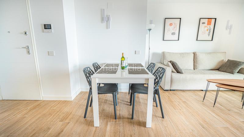 Foto a6a4bf00-39ca-4c89-8d68-a94ee25c56a6. Apartament amb calefacció aparcament piscina a Punta Prima Torrevieja