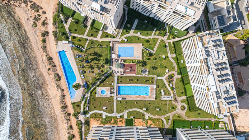 Foto cb3d5571-a006-4316-93fd-7f928f908f59. Apartament amb calefacció aparcament piscina a Punta Prima Torrevieja