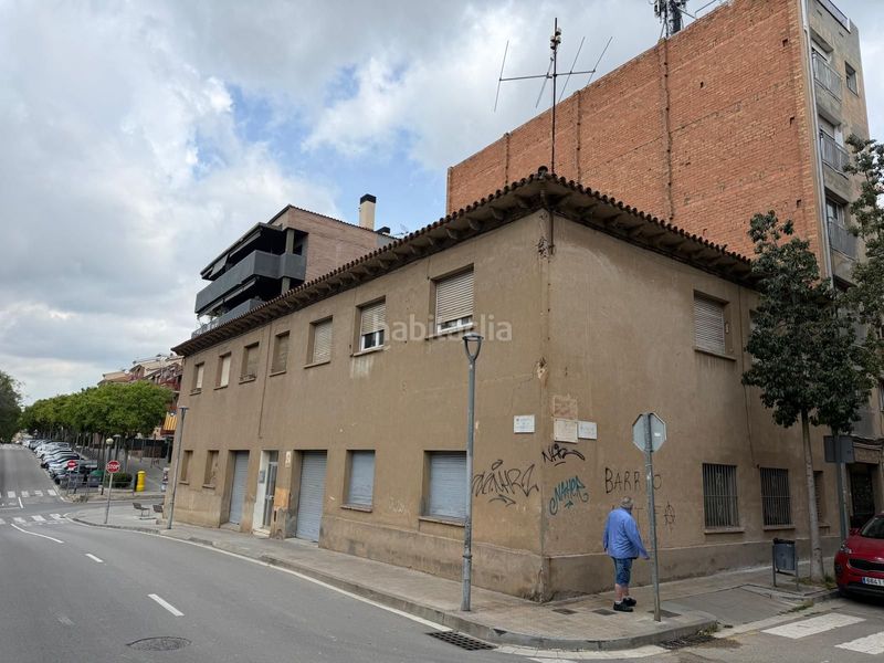 Foto 3d7adc49-b988-4175-89e3-83df6f0e2d8f. Edifici a Molins de Rei