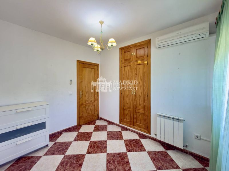 Foto d4824580-4e52-4b06-adb9-ad9af04357ca. Chalet with heating parking pool in Villa del Prado