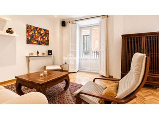 Affitto Appartamento in Calle factor 4. Bonito piso reformado de 76 m en calle factor  disponible en ago