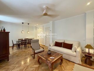 Affitto Appartamento in Calle factor 4. Bonito piso reformado de 76 m en la calle factor  disponibilidad