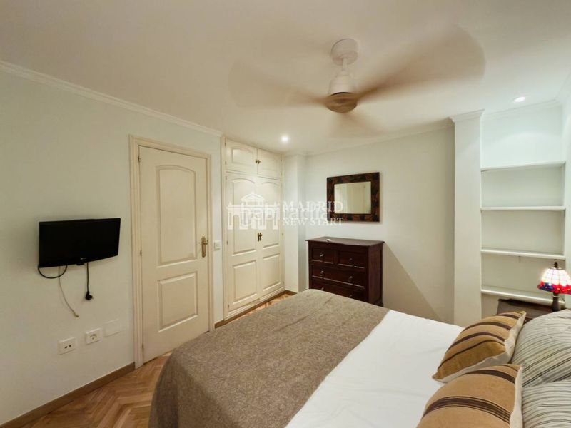 Foto 2bcba9f1-80a8-4317-9fb3-f111059e6ded. Rent flat in calle factor 4 in Palacio Madrid