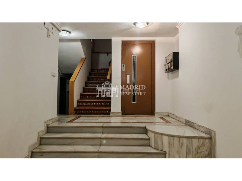 Foto 3036d50a-0715-4ec4-b32a-d6d058297618. Rent flat in calle factor 4 in Palacio Madrid