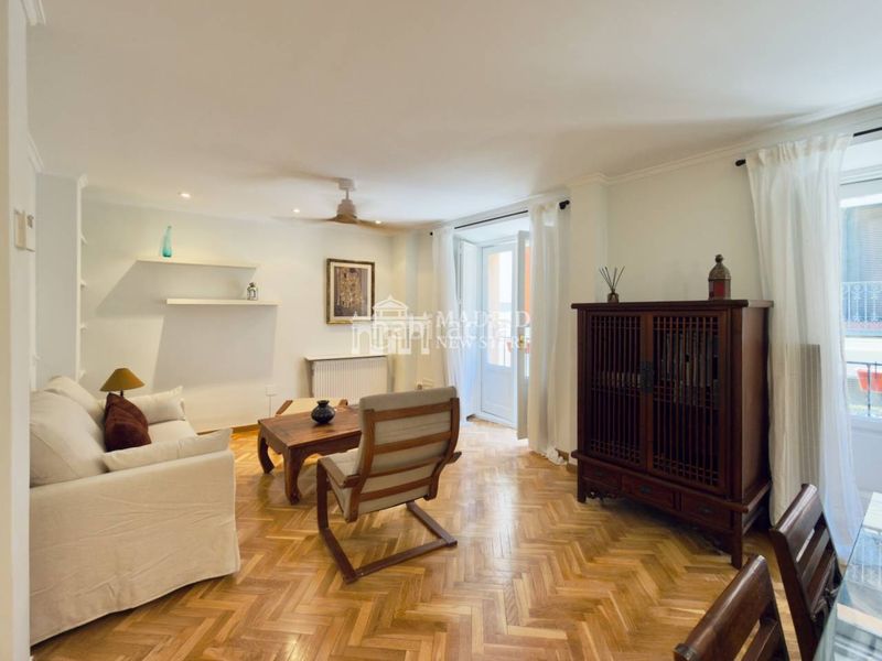 Foto 3c6bc46b-63e6-4adb-bb96-02e2ec5fd5ee. Rent flat in calle factor 4 in Palacio Madrid