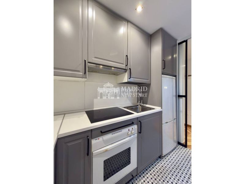 Foto b4aa1ae7-5a8f-4903-8704-87160cdad56d. Rent flat in calle factor 4 in Palacio Madrid