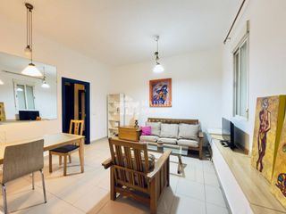 Lloguer Pis  Calle alberto aguilera. Piso amueblado con patio privado en alquiler en alberto aguilera