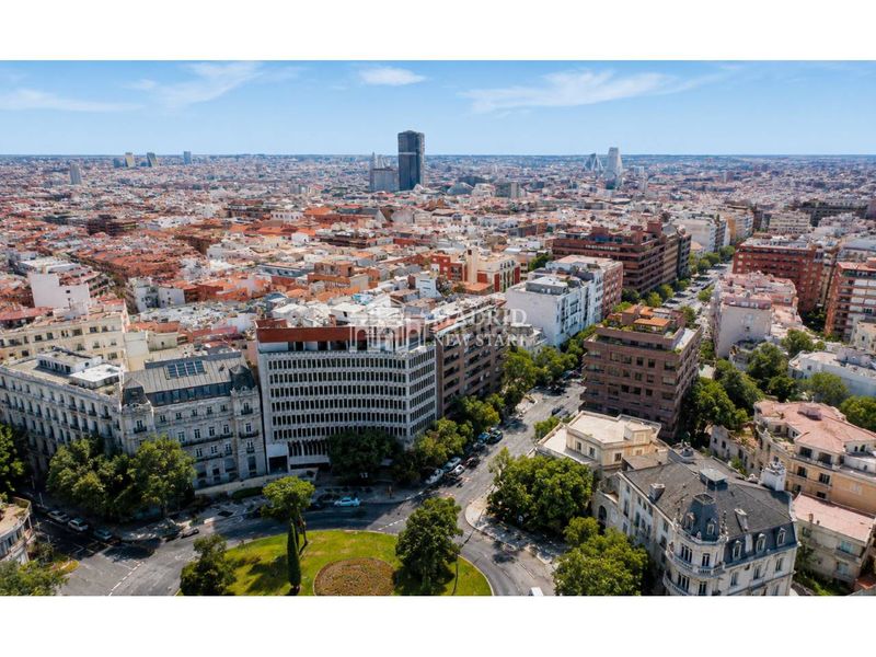 Foto 0b221da3-d357-41f1-8e13-99e2fb2d7a53. Pis amb calefacció a Castellana Madrid