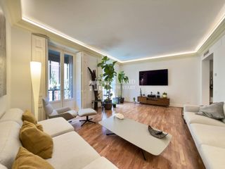 Miete Etagenwohnung  Calle postas. Espectacular piso reformado con dos balcones en el centro