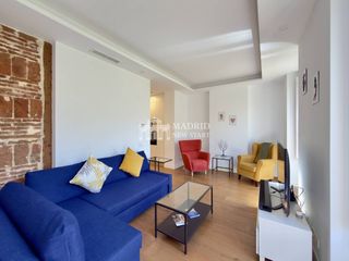 Miete Etagenwohnung  Calle bailén. Piso amueblado en alquiler en zona palacio