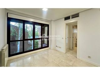 Flat in Calle Arturo Soria