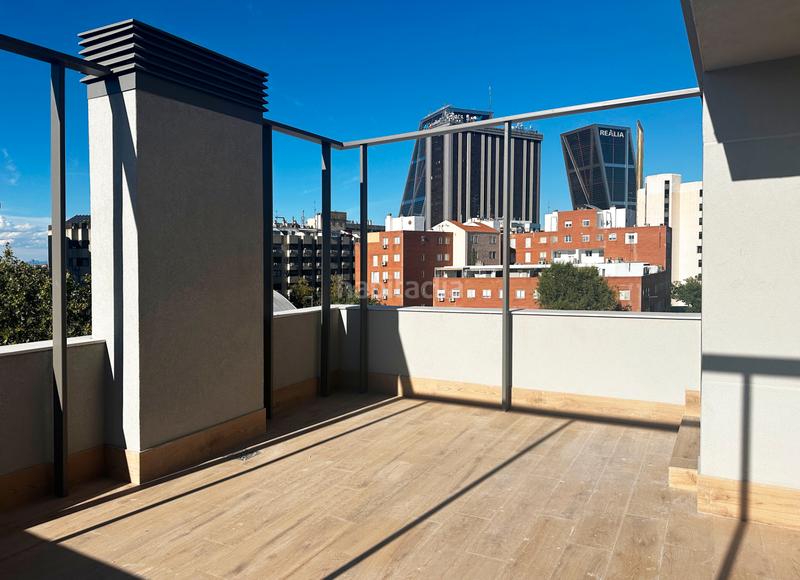 Foto 2d7aea29-0efb-4cac-8d97-a7f4f7039c30. Alquiler piso precioso piso a estrenar con terraza descubierta en Madrid
