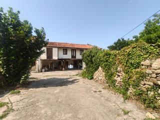 Bauernhof  Barrio san pedro 28. Casa con finca en polanco