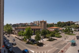 Etagenwohnung  Castilla. Magn�fica vivienda amplia y luminosa en el centro