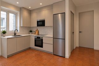 Appartamento in Numancia - San Fernando. Piso para reformar en calle tres de noviembre