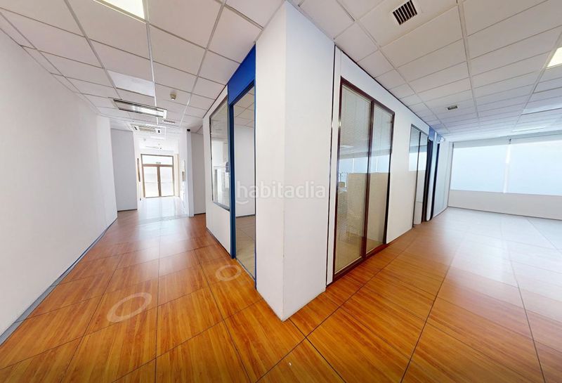 Foto d052d6d8-7b8a-4ca7-9654-06b0a6f2a018. Lloguer edifici a Campus de la Salud Armilla