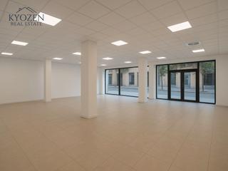 Alquiler Local Comercial en La Unión - Cruz de Humilladero - Los Tilos. Local comercial de 530 m² en planta baja + sótano • gran fachada