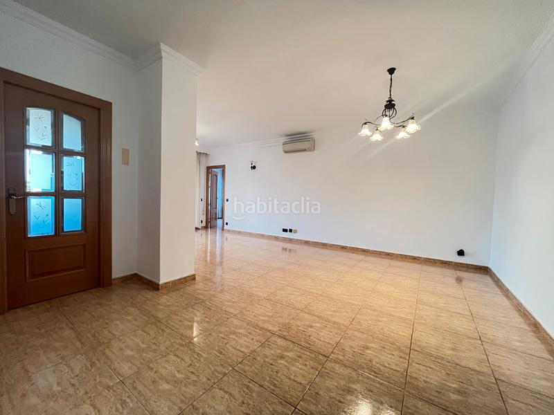 Foto 05c93eef-47a5-4f66-9c9a-32174e5d9dc2. Location appartement avec cheminée parking dans Carranque - Haza Cuevas Málaga