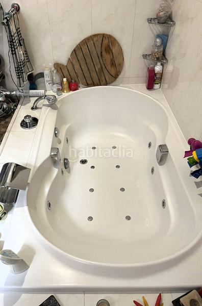 Foto e7046725-29d9-4fe7-8f69-f34bc65d6fb3. Reihenhaus mit heizung parking in Simancas Madrid