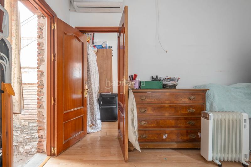 Foto 3d66dcef-97e7-4f78-9398-c100dc1e9325. Casa a schiera con camino in Avda. De los Ogíjares Armilla