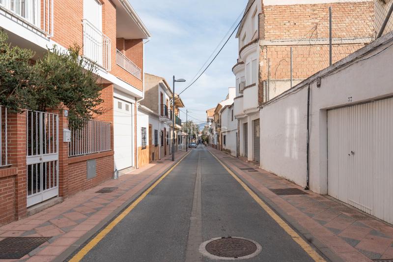 Foto a7564178-01a6-481a-b48f-907dcfc58f7d. Casa a schiera con camino in Avda. De los Ogíjares Armilla