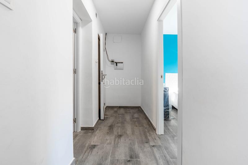 Foto f9cff1e7-43e4-4ce4-af1c-b8aa53e65593. Casa a schiera con camino in Avda. De los Ogíjares Armilla