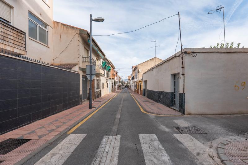 Foto 4f4bbb3d-7d56-4a0c-8669-7d9a716e6fa5. Casa adosada en Avda. De los Ogíjares Armilla