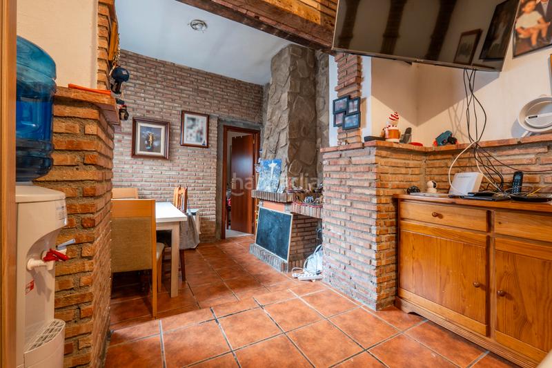 Foto 5a0aff7c-5f05-4a21-be22-d5ea31bf18cd. Maison jumelée avec cheminée dans Avda. De los Ogíjares Armilla