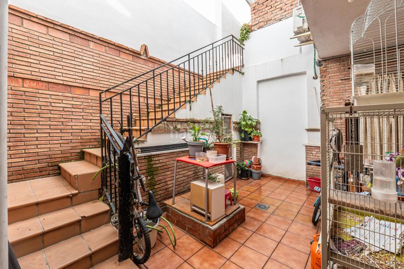 Foto b6b61812-cd8e-4821-a11b-4fbcae8f8b13. Maison jumelée avec cheminée dans Avda. De los Ogíjares Armilla