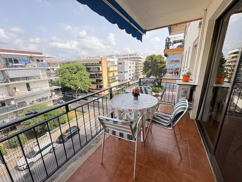 Foto 4b7be58c-20de-4da6-8100-70ae15836649. Piso en Mar i Camp - Platja dels Capellans Salou
