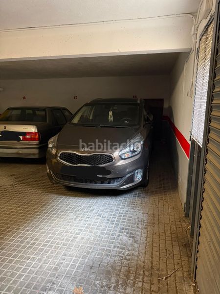 Foto 23a4ce7f-3e50-4e34-858d-1dd356eb1100. Parking coche en Centre Salou