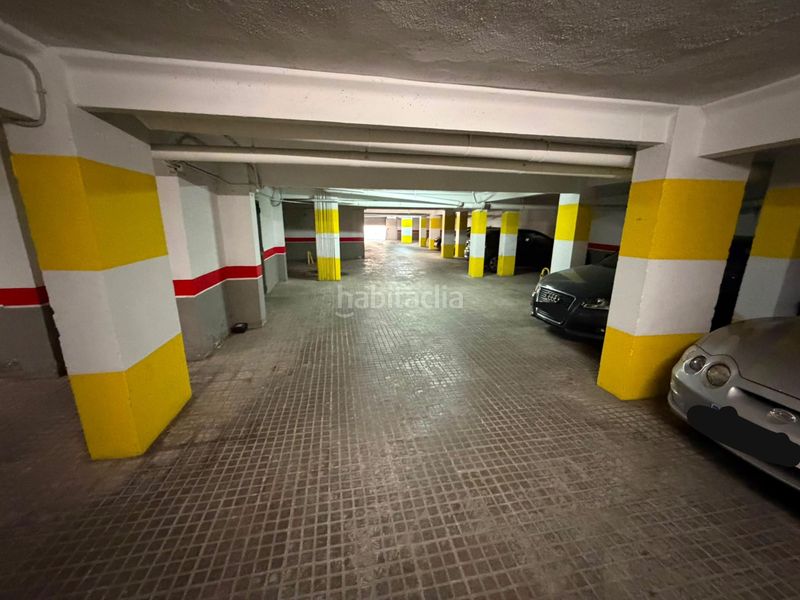 Foto bfbe7396-55b7-469a-9b6c-d0438f1b42f7. Parking coche en Centre Salou