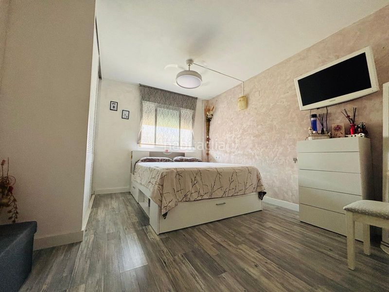 Foto 19fd4ad2-4e90-4ad3-86df-39d33be7a7d9. Pis amb calefacció aparcament piscina a La Pineda Vila-seca