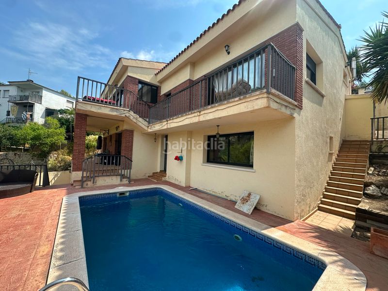 Foto ba2720b2-929f-4b42-ba27-e0c7ad83cd47. Xalet amb aparcament piscina a Segur de dalt Segur de Calafell