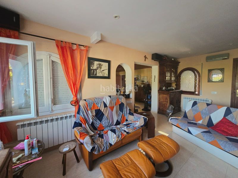 Foto f84daae2-e70f-43e9-83b9-99cfbf8cf982. Casa amb aparcament piscina a Poble Mont-roig del Camp