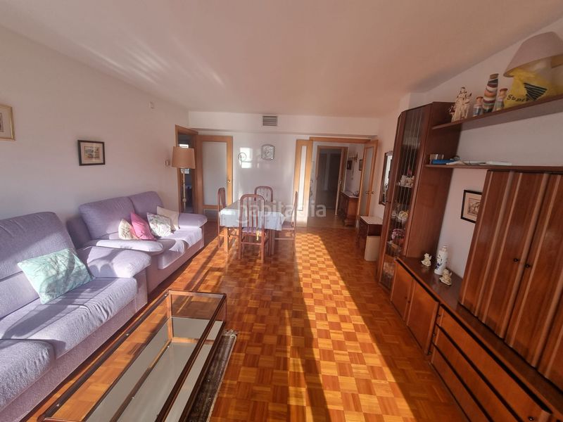 Foto ebde4c7d-25db-4d23-8d3b-0e406f837dc3. Flat with heating pool in Centre Salou