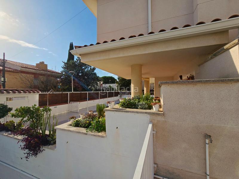 Foto 5cf6b60c-df67-46f0-9899-d24f92b63702. Xalet amb xemeneia aparcament piscina a Regueral - Prat d'en Forés Cambrils