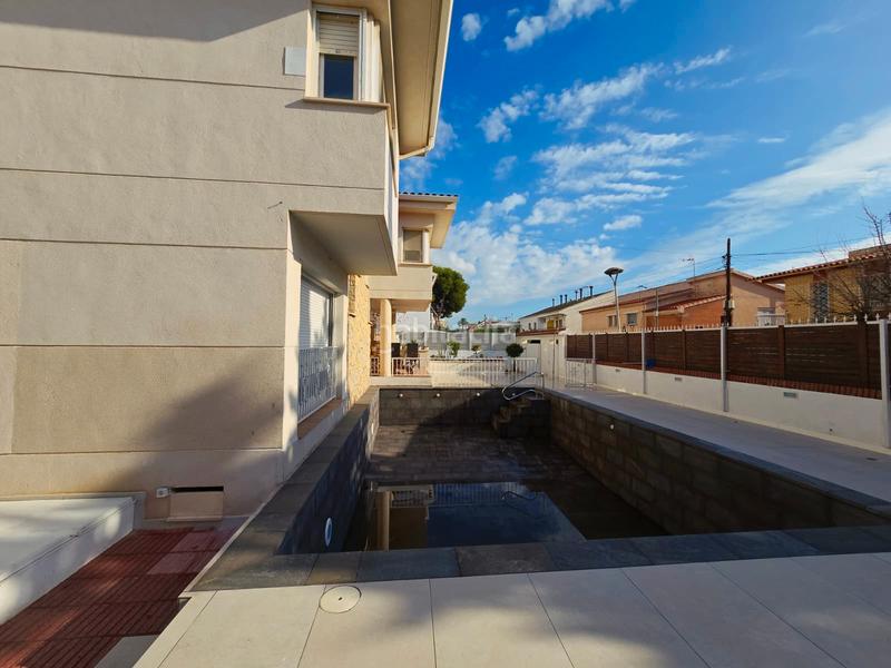 Foto 8615521e-bbcd-4402-8b27-63f256ffb59b. Xalet amb xemeneia aparcament piscina a Regueral - Prat d'en Forés Cambrils