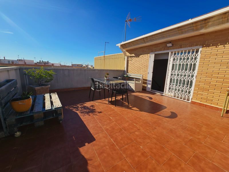 Foto 08914e8b-2b6d-4139-9712-1d1bc06f9543. House with heating parking in Bonavista Tarragona