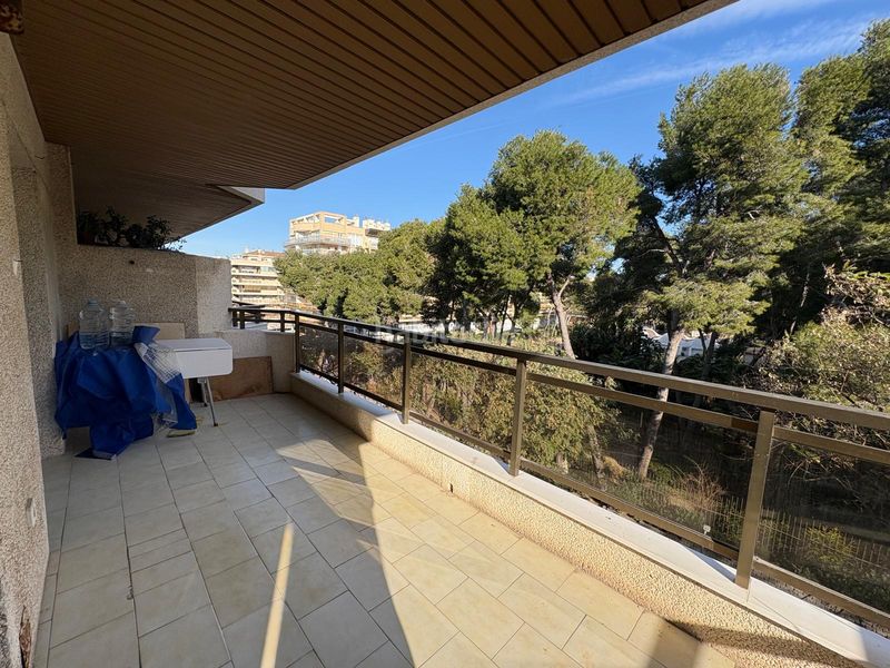 Foto c770dba3-37fd-4339-b994-fd1f83949671. Pis amb piscina a Mar i Camp - Platja dels Capellans Salou