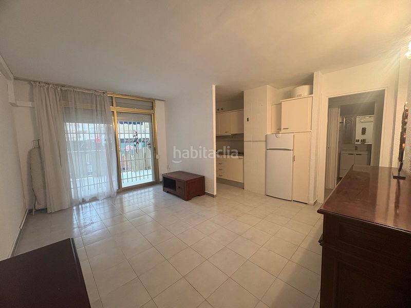 Foto a2d77e6b-f4e6-4fed-be68-35fcaf44a32f. Pis amb piscina a Mar i Camp - Platja dels Capellans Salou