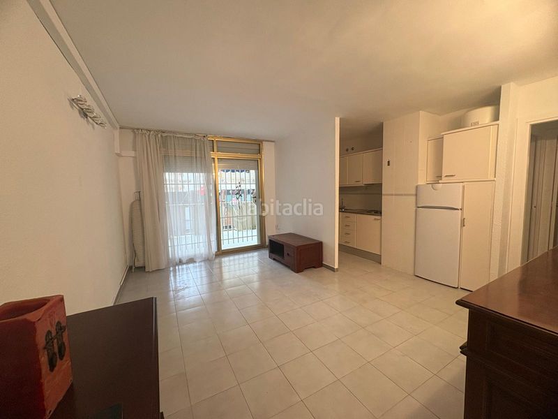 Foto b459f903-f7d4-42e3-b0ad-dcb6277e6b4c. Pis amb piscina a Mar i Camp - Platja dels Capellans Salou