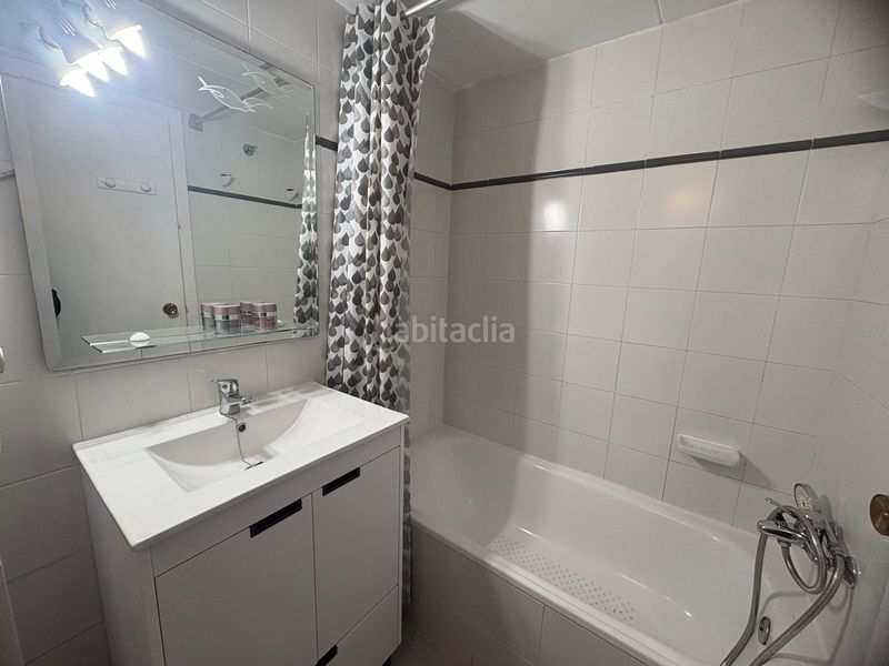 Foto c5b62ea0-0c6e-40c7-b22e-8ae953f6be82. Pis amb piscina a Mar i Camp - Platja dels Capellans Salou