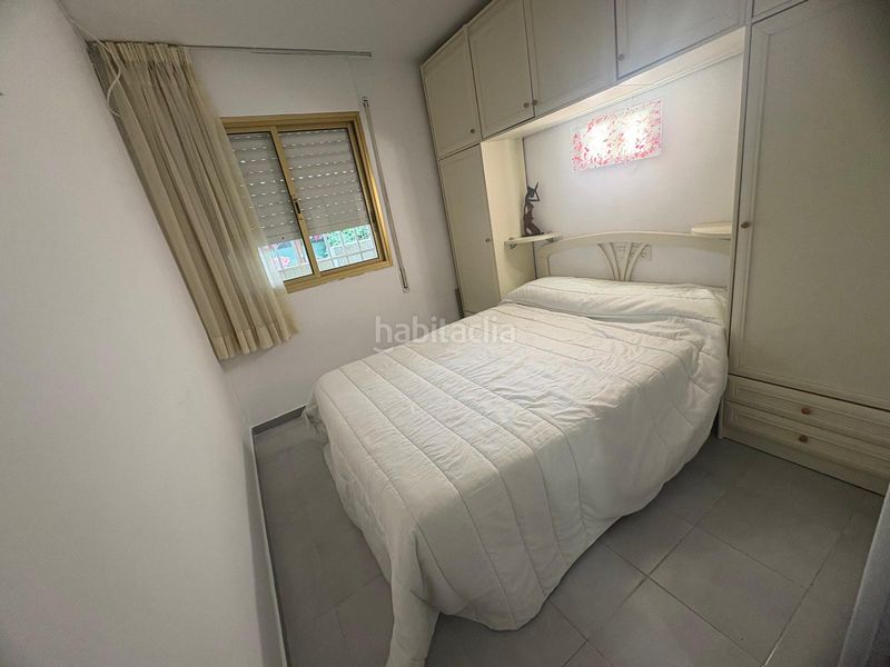 Foto f7b2a881-36bc-46f3-8809-194fc9b2022e. Pis amb piscina a Mar i Camp - Platja dels Capellans Salou