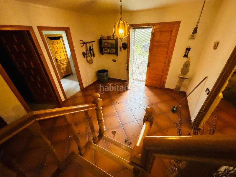 Foto 03806e7c-4e4a-42cb-84d2-608df3895714. Masia amb xemeneia aparcament a Cornudella de Montsant