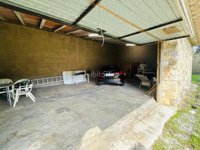 Foto 14d290f2-5250-492b-b499-2a2aaae1dd76. Masia amb xemeneia aparcament a Cornudella de Montsant