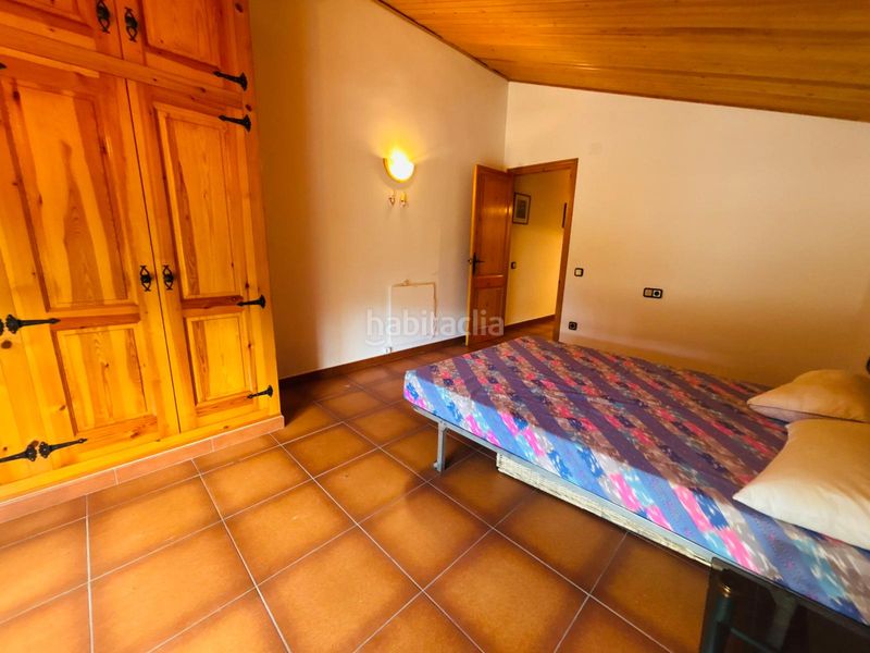 Foto 338b7e64-dc94-4429-bfda-72c0200b070f. Masia amb xemeneia aparcament a Cornudella de Montsant